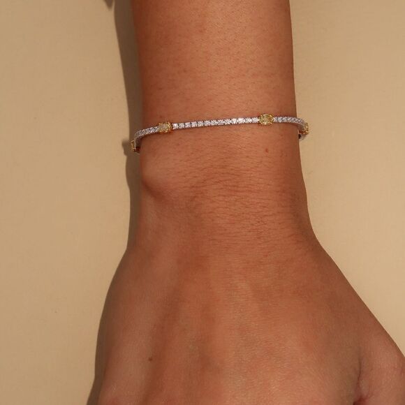 tennis bracelet  - Picture 2 of 6